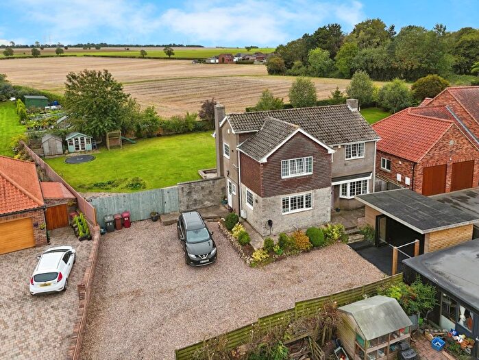 3 Bedroom Detached House For Sale In Silver Street, Winteringham, DN15