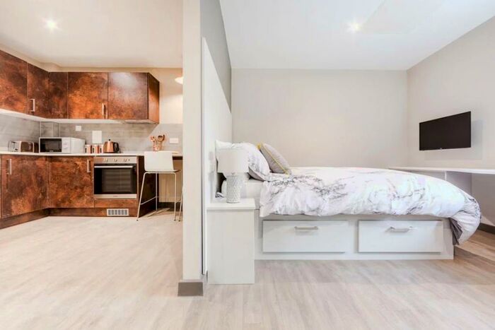 1 Bedroom House To Rent In Monument House, North Street East, NE1