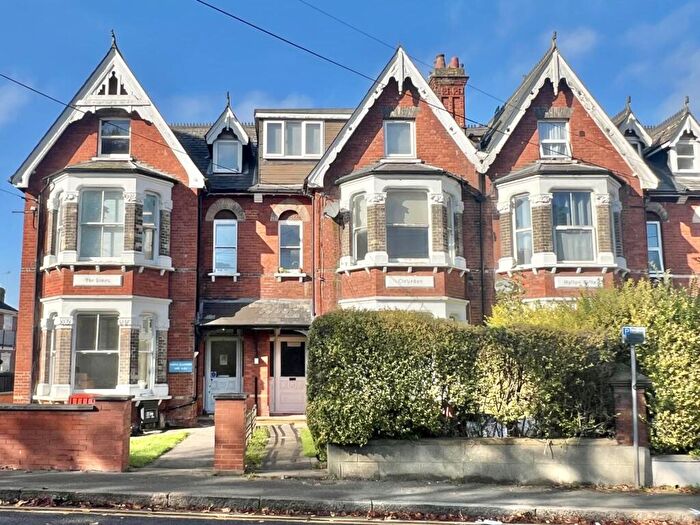 1 Bedroom Flat To Rent In Warley Hill, Brentwood, CM14