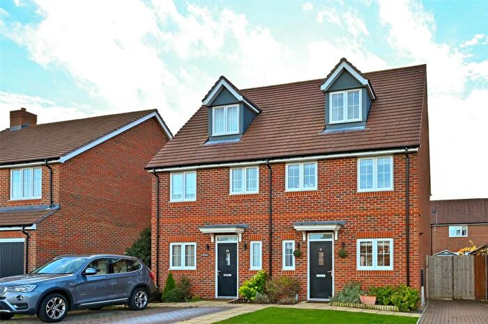 3 Bedroom Semi-Detached House To Rent In Lane Ness, Benson, Wallingford, Oxfordshire, OX10