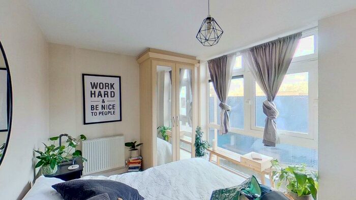 2 Bedroom Apartment To Rent In Martello Street, London Fields, London, E8