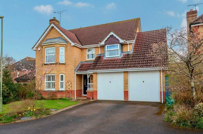 4 Bedroom Detached House To Rent In Acorn Grove, Chandler's Ford, Hampshire, SO53