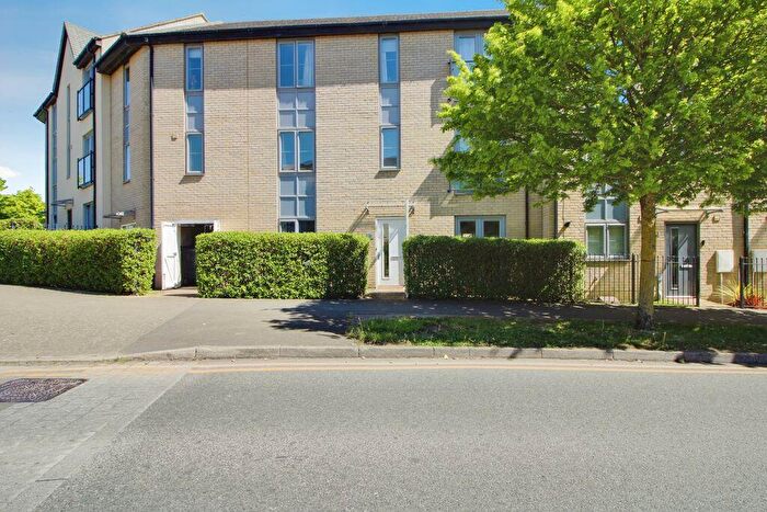 2 Bedroom Apartment To Rent In Dramsell Rise, St. Neots, PE19