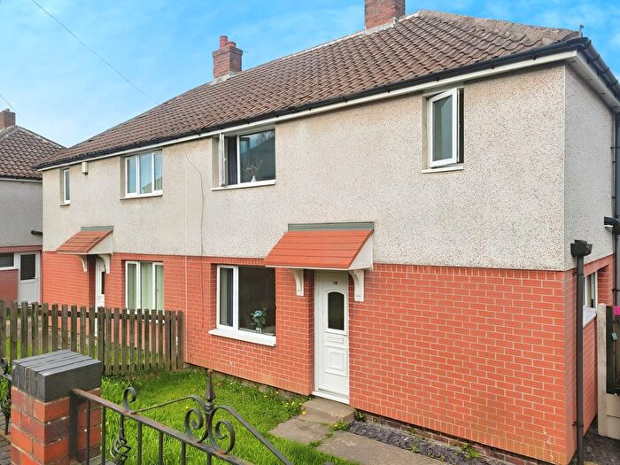 3 Bedroom Semi-Detached House To Rent In Coronation Avenue, Grimethorpe, S72