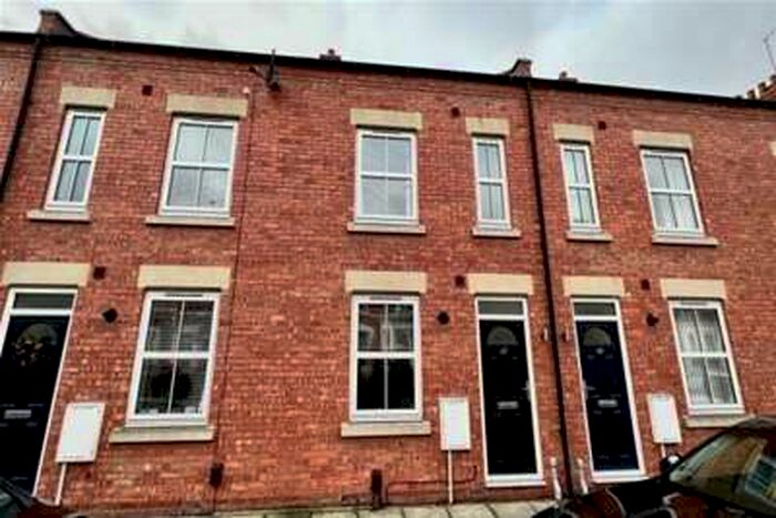 3 Bedroom House To Rent In Lea Road, Northampton, NN1
