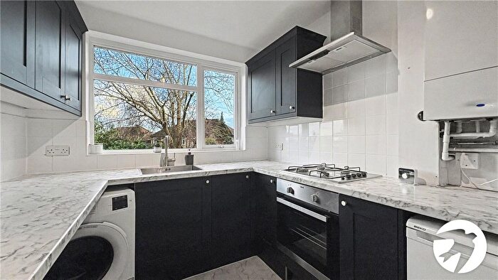 2 Bedroom Flat To Rent In Sidmouth Road, Orpington, BR5