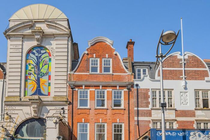 Flat To Rent In Rye Lane London, SE15