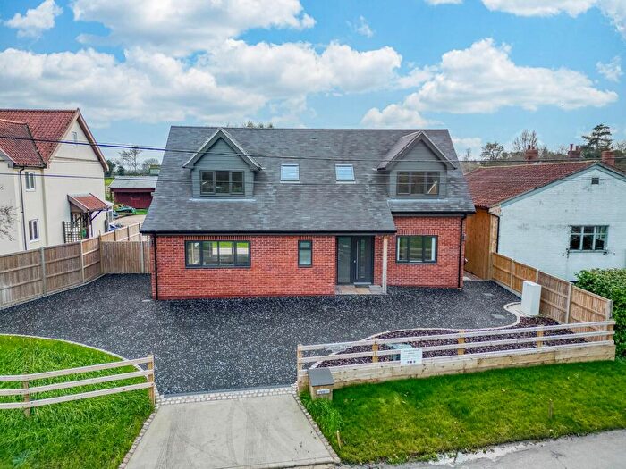 4 Bedroom Detached House For Sale In Heywood Road, Shelfanger, IP22