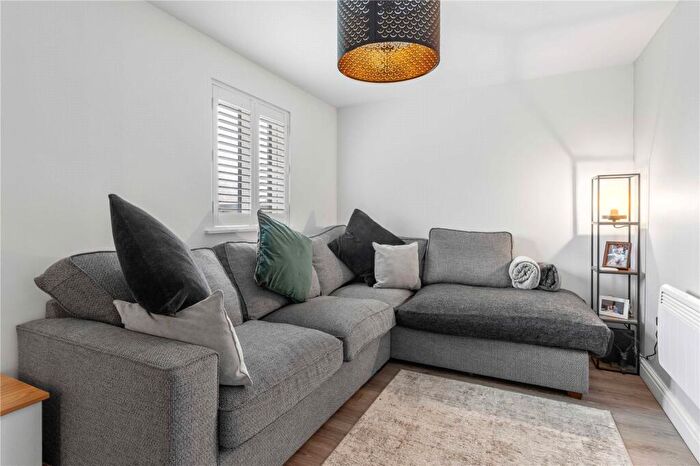 2 Bedroom Detached House For Sale In Bridgefoot Farm, Flint Cross, Hertfordshire, SG8
