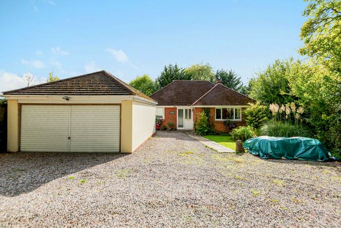 3 Bedroom Detached House For Sale In Portsmouth Road, Fishers Pond, Eastleigh, SO50