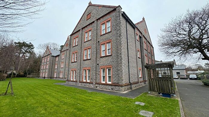 2 Bedroom Flat For Sale In Victoria Court, Ford Park Crescent, Ulverston, LA12