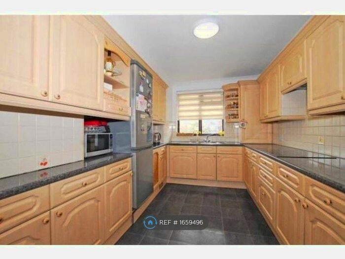 3 Bedroom Maisonette To Rent In Farjeon Road, London, SE3