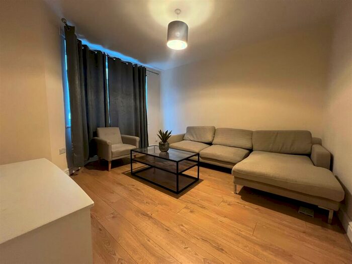 5 Bedroom Terraced House To Rent In Hale Grove Gardens, Mill Hill Broadway, NW7