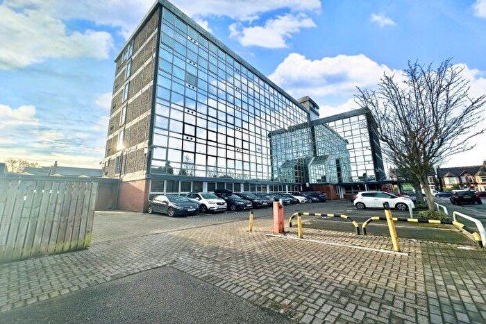 1 Bedroom Flat To Rent In Manchester Road, Altrincham, WA14