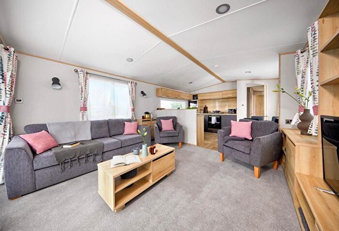 2 Bedroom Mobile/park Home For Sale In Violet Bank Caravan Park, Simonscales Lane, Cockermouth, CA13