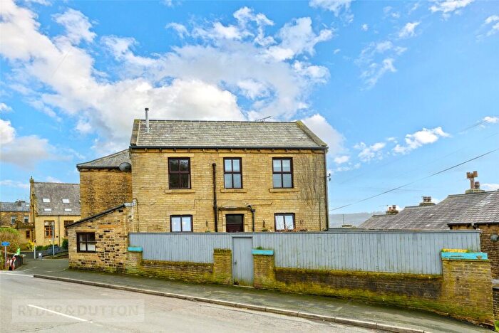 3 Bedroom End Of Terrace House For Sale In Washer Lane, Halifax, West Yorkshire, HX2
