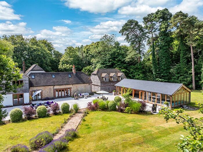 6 Bedroom Detached House To Rent In Hewshott Lane, Liphook, GU30