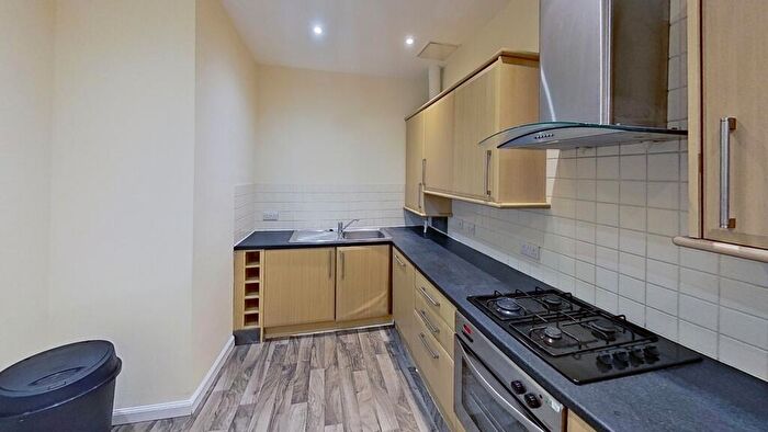 4 Bedroom Terraced House To Rent In Marchmont Road, Edinburgh, EH9
