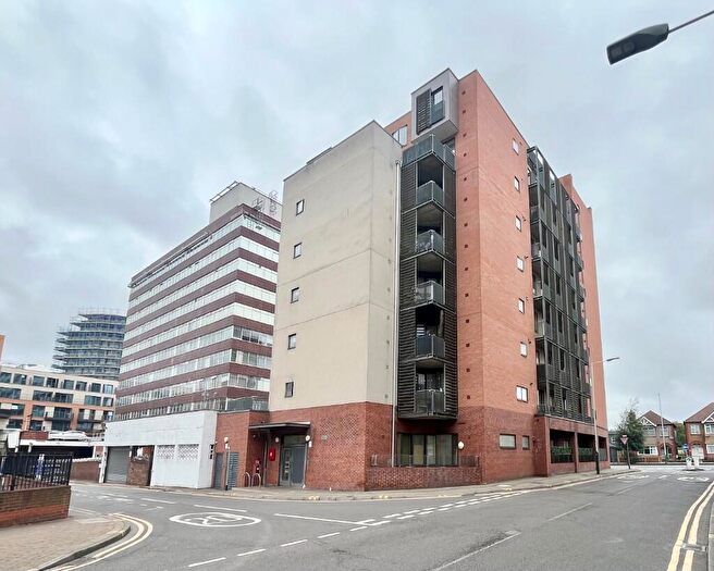 1 Bedroom Flat For Sale In Market Link, Romford, London, RM1