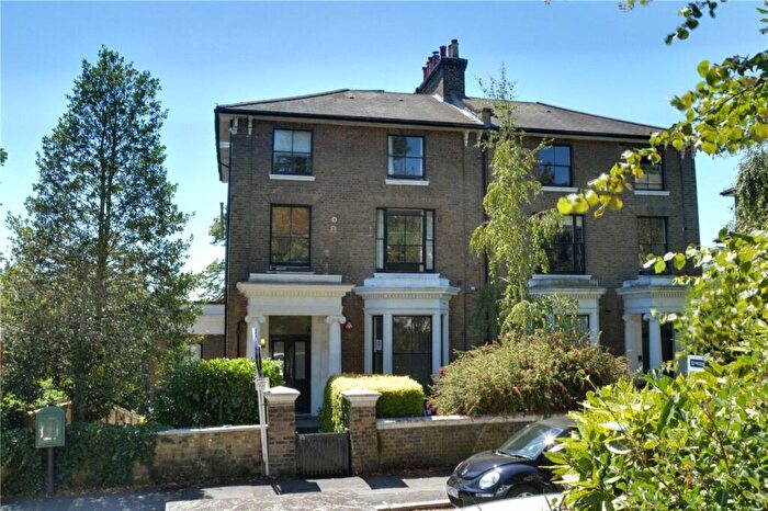 2 Bedroom Apartment To Rent In Granville Park, Lewisham, London, SE13