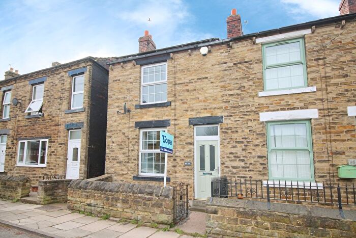 2 Bedroom Terraced House For Sale In South Parade, Ossett, WF5