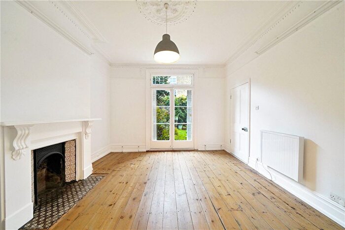 1 Bedroom Flat To Rent In Lilyville Road, London, SW6