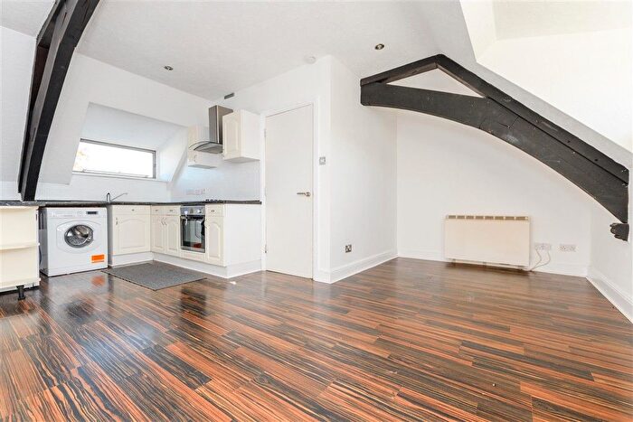 2 Bedroom Flat For Sale In Galley Hill Road, Swanscombe, Kent, DA10