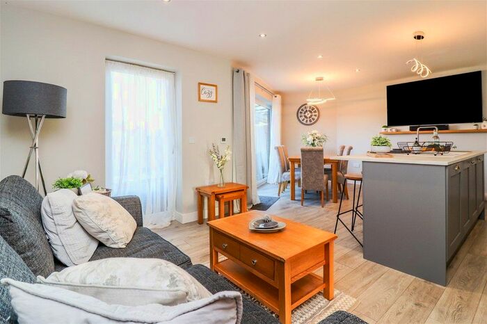 4 Bedroom Detached House For Sale In Marsh Lane, Barton-Upon-Humber, DN18