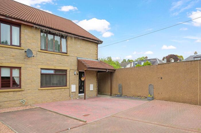 2 Bedroom Flat For Sale In Carpenters Wynd, Alloa, FK10