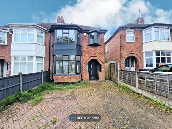 3 Bedroom Semi-Detached House To Rent In Dowar Road, Rednal, Birmingham, B45