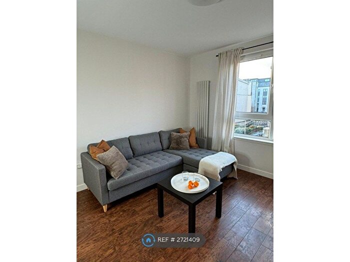 2 Bedroom Flat To Rent In Waterfront Gait, Edinburgh, EH5