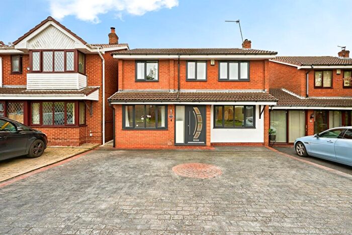 6 Bedroom Detached House For Sale In The Bantocks, West Bromwich, B70