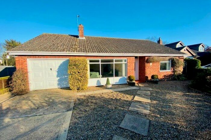 2 Bedroom Bungalow To Rent In Baxter Close, Norwich, NR9