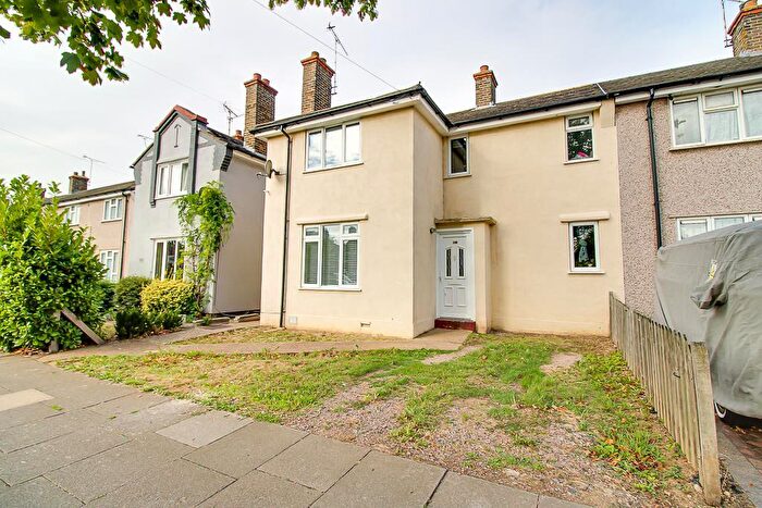 3 Bedroom Semi-Detached House For Sale In Bournemouth Park Road, Southend-on-Sea, Essex, SS2