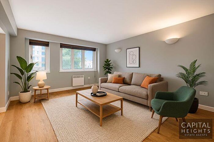 2 Bedroom Flat To Rent In Stepney Way, London, E1