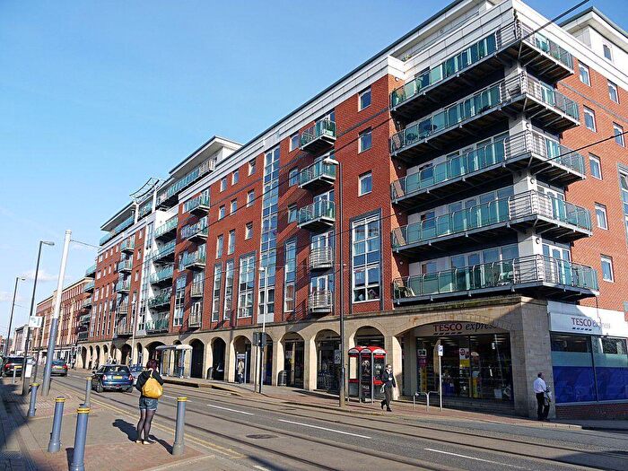 2 Bedroom Apartment To Rent In Royal Plaza, Westfield Terrace, Sheffield, S1