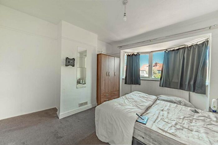 3 Bedroom Semi-Detached House To Rent In Twyford Road, West Harrow, Harrow, HA2