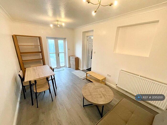 1 Bedroom Flat To Rent In Mynachdy Road, Cardiff, CF14
