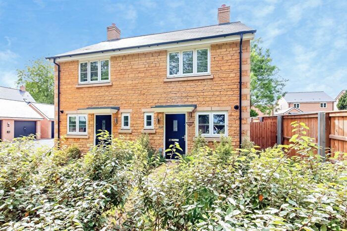 2 Bedroom Semi Detached House For Sale In Castle Close, Ketton, Stamford, PE9