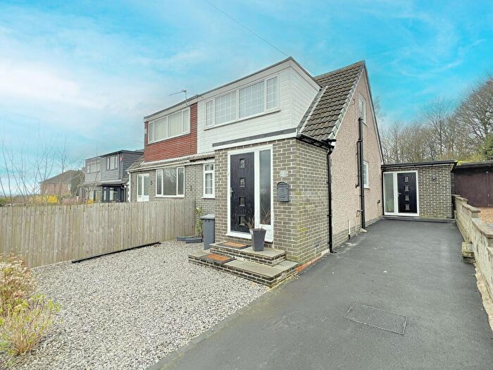 3 Bedroom Semi Detached House For Sale In Reevy Avenue, Wibsey, Bradford, BD6