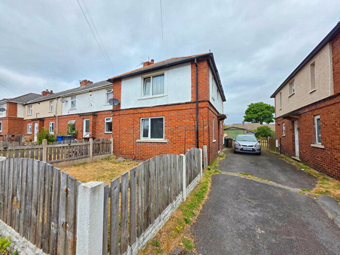 3 Bedroom Town House For Sale In Cooper Road, Darton, Barnsley, S75