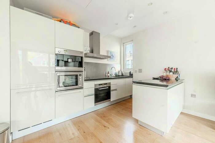 2 Bedroom Flat To Rent In Grosvenor Waterside, Belgravia, London, SW1W