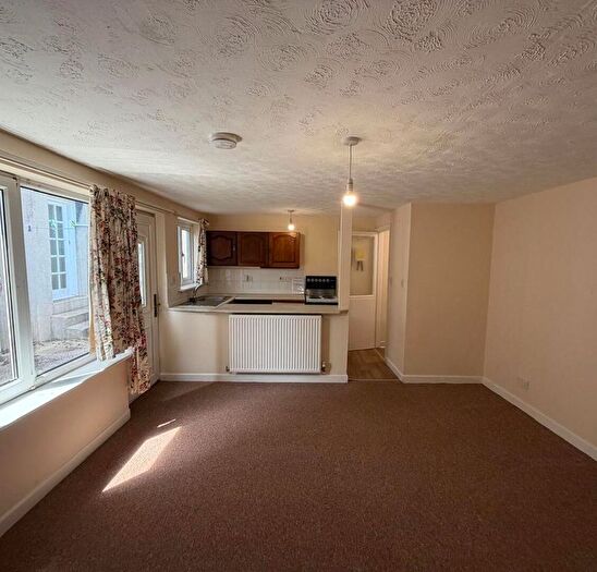 Studio To Rent In Melville Street, Torquay, TQ2