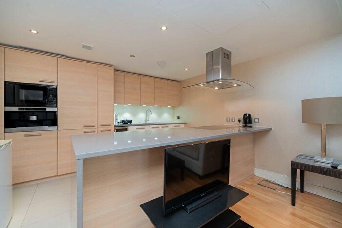 3 Bedroom Flat To Rent In Lensbury Avenue, Fulham, SW6