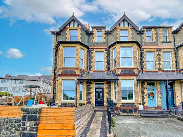 5 Bedroom End Of Terrace House For Sale In Marine Terrace, Penmaenmawr, Conwy, LL34