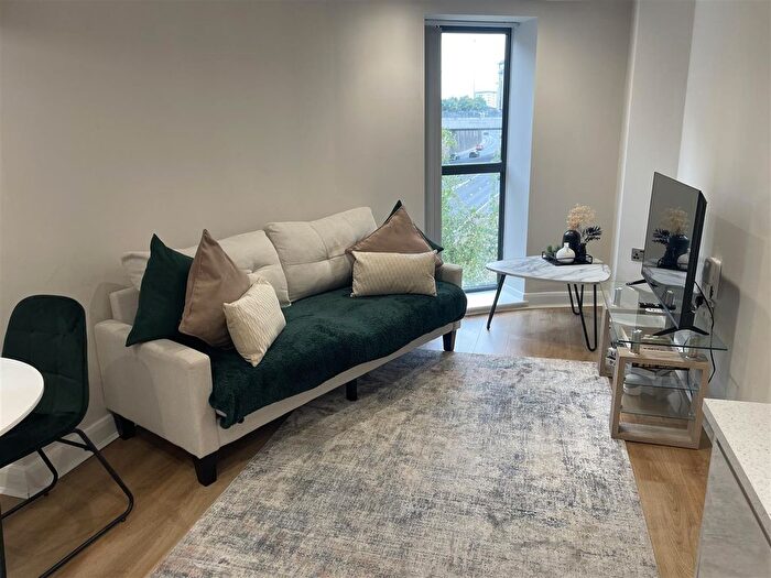 1 Bedroom Flat To Rent In North Street, Leeds, LS2