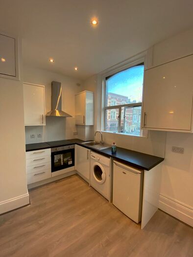 1 Bedroom Flat To Rent In Holloway Road, London, N19