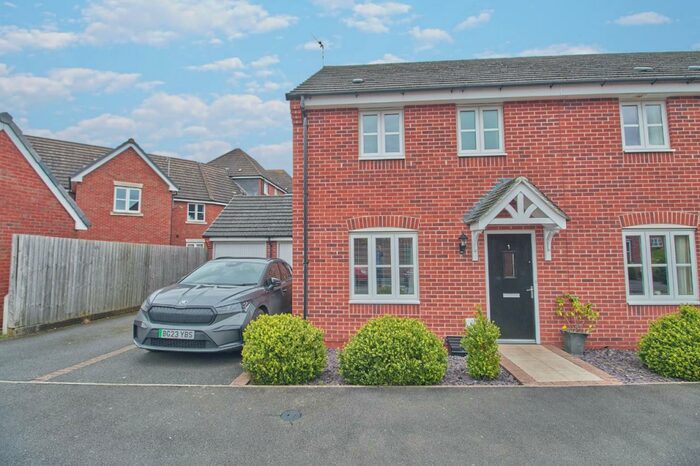 3 Bedroom Semi-Detached House For Sale In Triumph Road, Hinckley, LE10