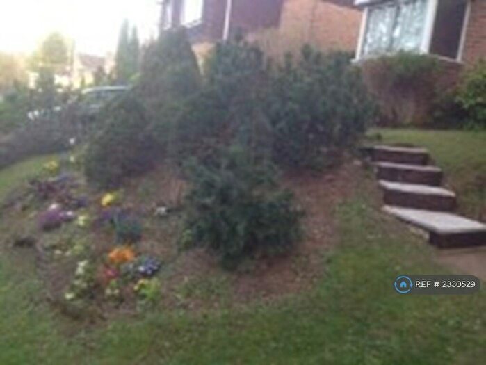 1 Bedroom Flat To Rent In Zig Zag Road, Kenley, CR8