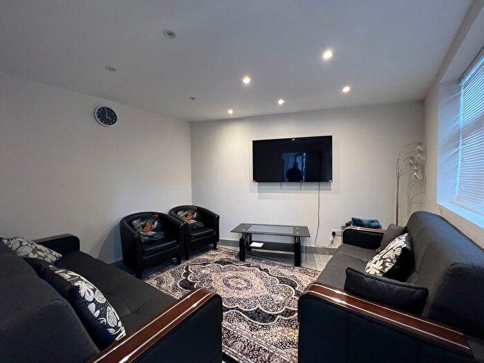 2 Bedroom Flat To Rent In Mayesbrook Road, Dagenham, RM8